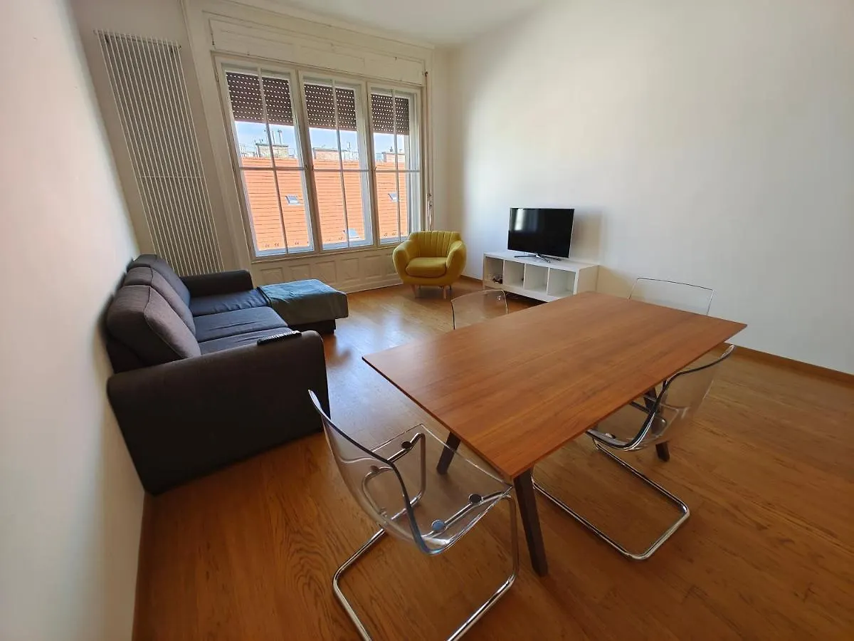 Apartment City Center 1, Cozy 2Br In The City Center! Hungary